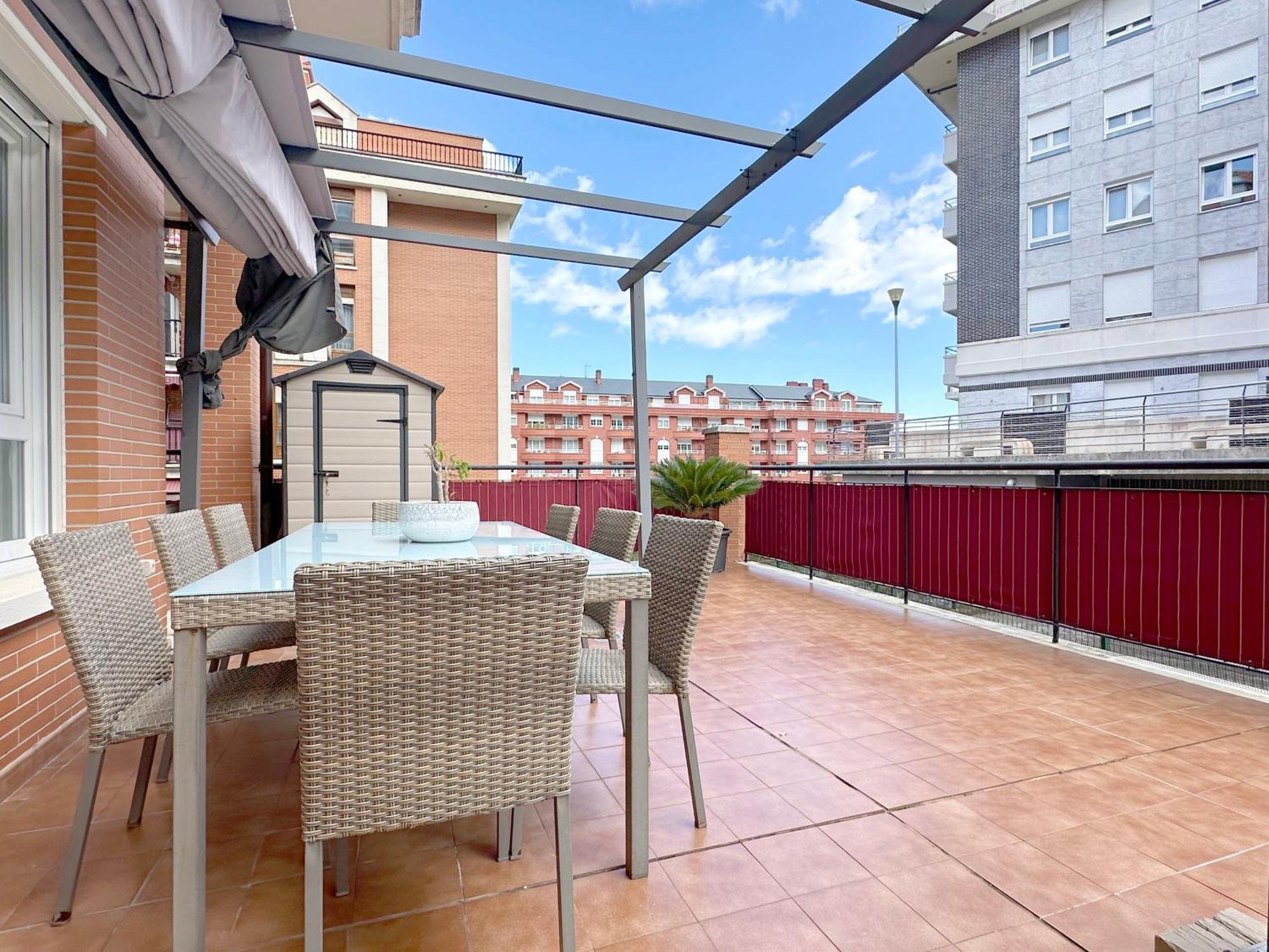 Ferienwohnung Apartamento Con Gran Terraza En El Centro Castro Urdiales Exterior foto